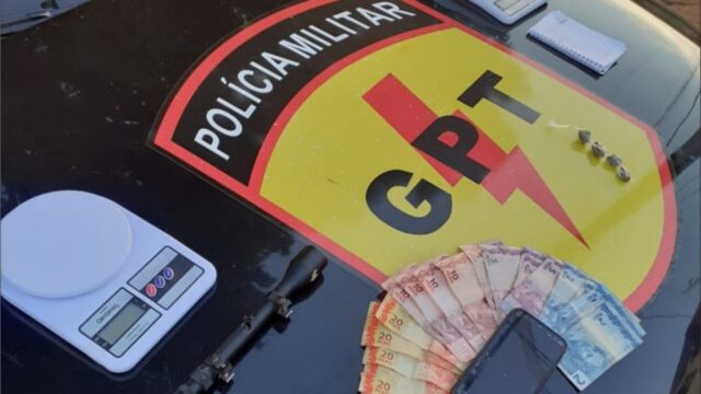 Mulher é presa no Distrito de Santo Antônio do Rio Verde suspeita por tráfico de drogas