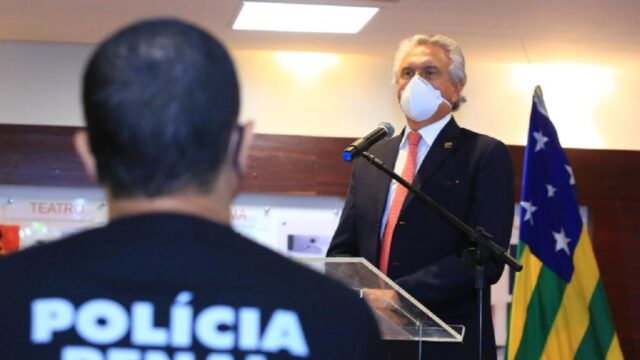 Caiado anuncia início imediato da vacinação de forças policiais e de salvamento contra Covid-19
