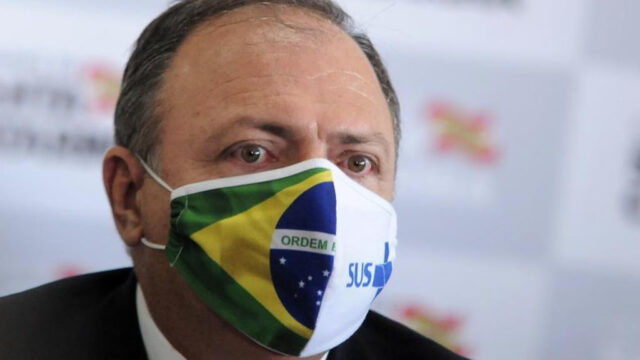 Pazuello alega problemas de saúde e pede para deixar ministério, diz jornal