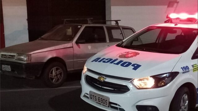 Três suspeito são presos após furto de veículo em Catalão