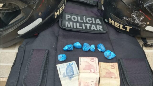 Equipe Tático Motociclístico realiza prisão de suspeito e apreende drogas em Três Ranchos