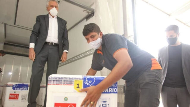 Goiás recebe mais 136.350 doses de vacina contra Covid-19