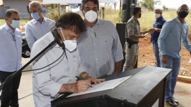 Começa obra de pavimentação asfáltica em via rural de Catalão