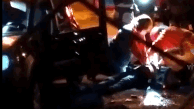 Jovem morre após capotar carro no Bairro Santa Mônica, em Uberlândia