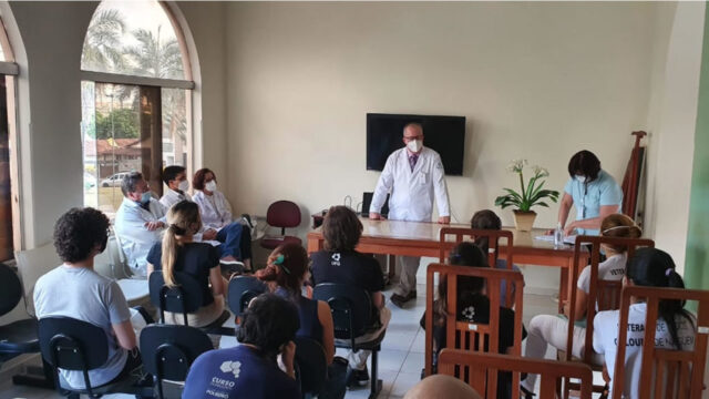 Alunos de medicina da UFCAT iniciam estágio na Santa Casa de Catalão