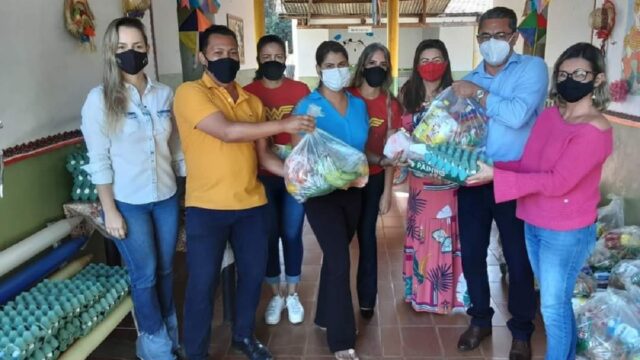 Prefeitura de Anhanguera realiza entrega do kit de merenda escolar