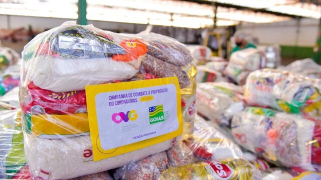 Governo entrega mais de 153 mil cestas básicas