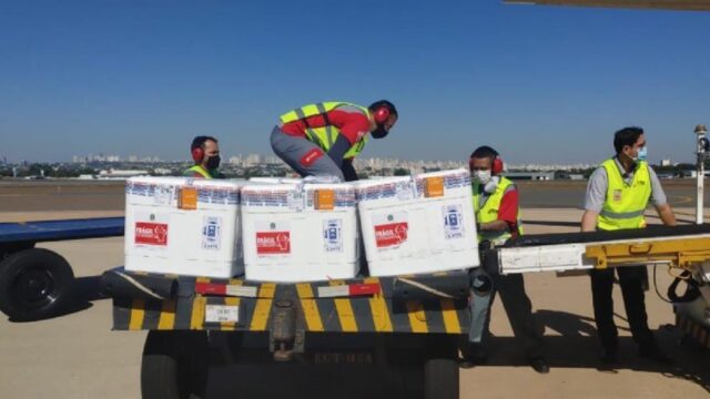 Goiás recebe mais de 150 mil doses de vacinas contra a Covid-19