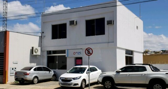 Enel oferece desconto de 40% para clientes com contas de energia atrasadas há mais de seis meses