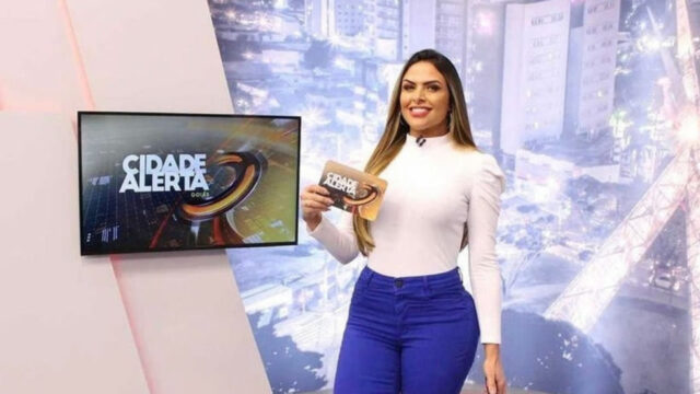 Após agressões de ex-namorado, âncora volta à Record 'de cabeça erguida'
