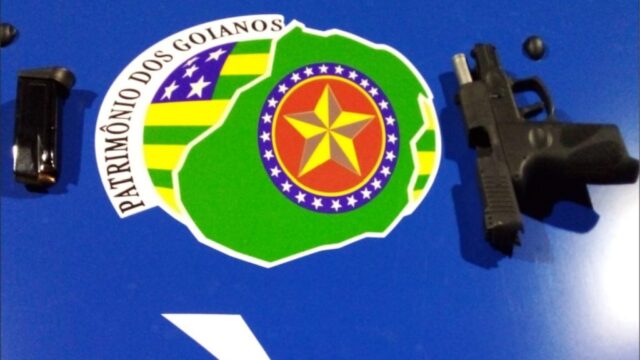 Homem é preso com arma de fogo após ameaçar pessoas em um estabelecimento comercial em Catalão