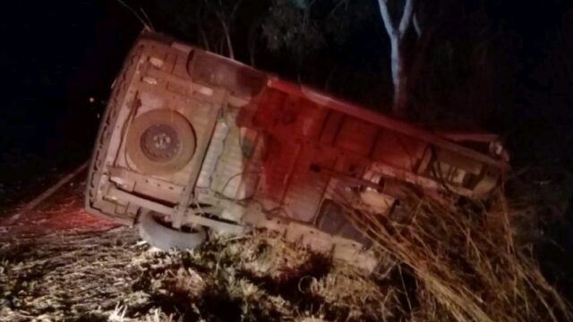 Cinco pessoas ficam feridas em acidente envolvendo ambulância na GO-330 entre Ipameri e Catalão