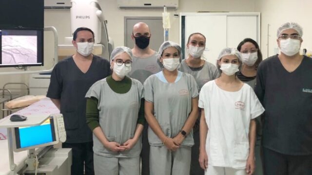Hospital Nasr Faiad realiza procedimento inédito no serviço de Hemodinâmica