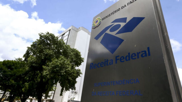 Receita paga hoje restituições do terceiro lote do Imposto de Renda