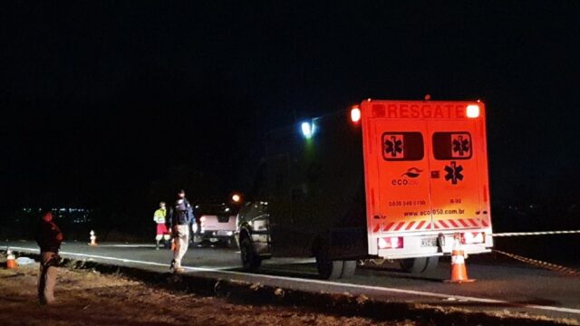 Homem morre após ser atropelado por vários veículos na BR-050, em Catalão