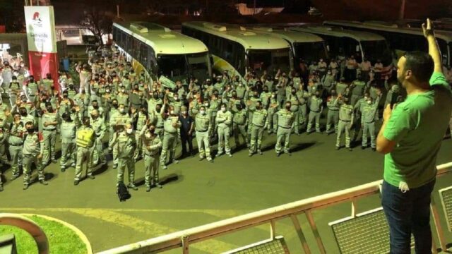 Diretoria do Sindicato Metabase realiza assembleia com trabalhadores do turno da empresa Cmoc