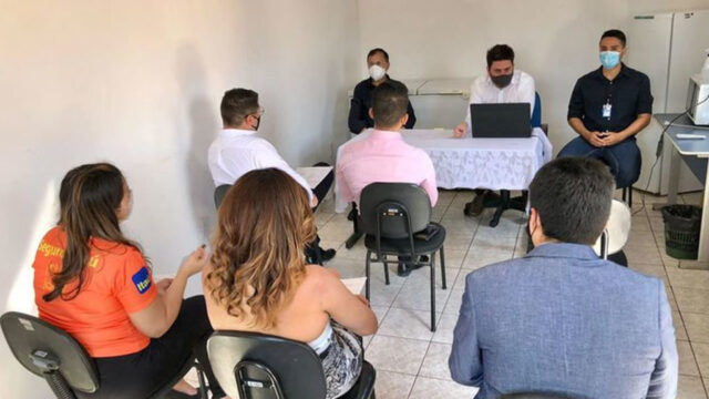 Para discutir reclamações frequentes, Procon de Catalão promove reunião com gerentes de agências bancárias