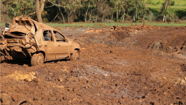 Corpo de Bombeiros localiza mais um corpo em Brumadinho