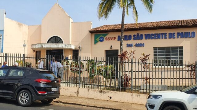 Em decorrência da pandemia pelo COVID-19, corpo do ex-prefeito de Catalão, Dr. Aguinaldo Mesquita, está sendo velado apenas pela família
