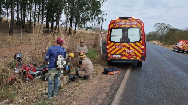 Motociclista perde controle e cai às margens da GO-330 no município de Catalão