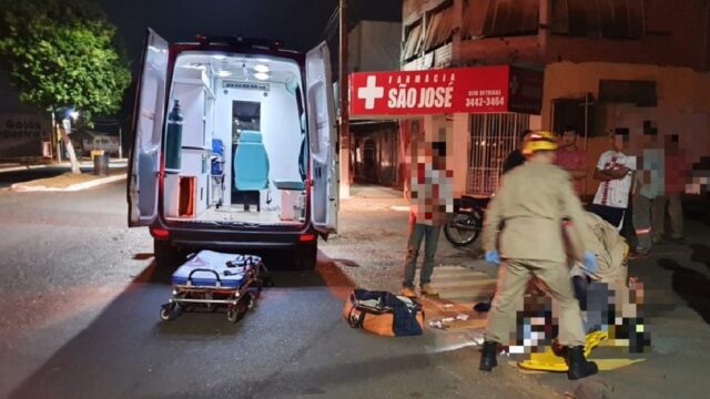 Motociclista fica ferido após colisão com carro em Catalão