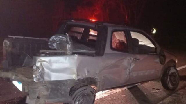 Carro capota na GO-139 entre Marzagão e Corumbaíba após pneu estourar