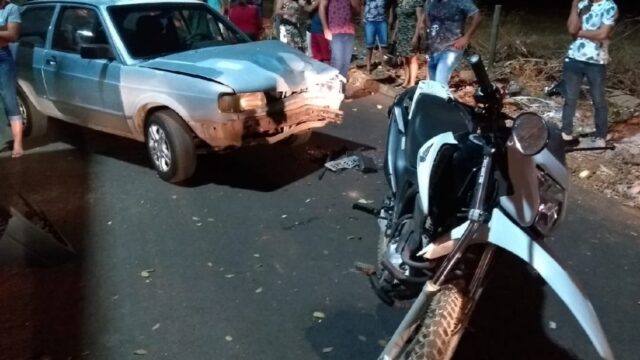 Colisão entre carro e moto deixa motociclista ferido no Bairro Pontal Norte