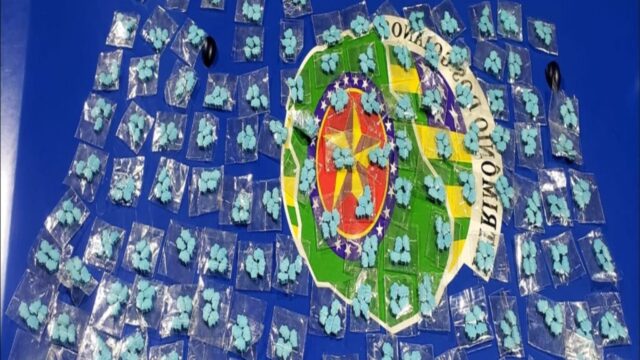 Dois jovens são presos com 488 comprimidos de ecstasy em Catalão
