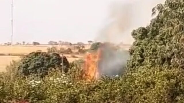 Incêndio em moita de bambu assusta moradores no Distrito de Santo Antônio do Rio Verde