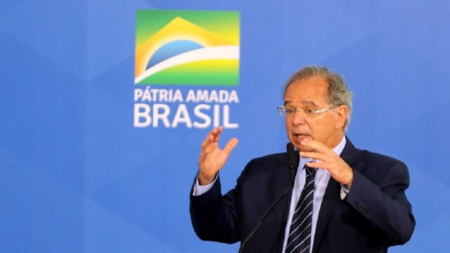 Prioridade zero é Bolsa Família de R$ 300, diz ministro