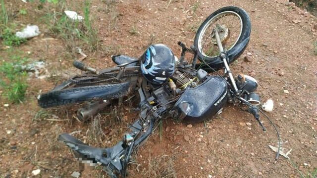 Acidente envolvendo dois carros e uma moto deixa seis feridos, sendo três crianças, em Caldas Novas