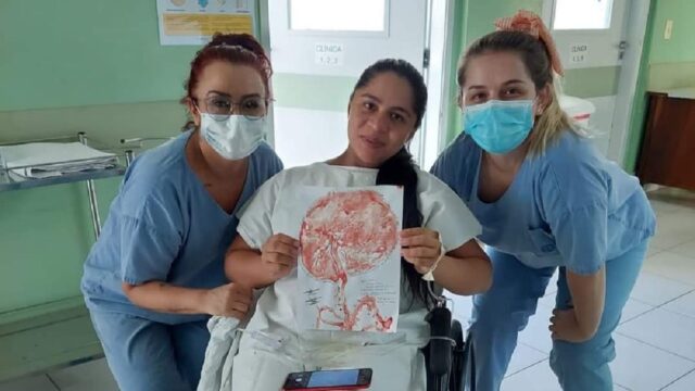 Mãe com Covid no final da gravidez dá à luz na Santa Casa de Catalão