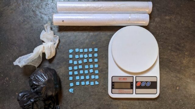 Homem é preso por tráfico de drogas e receptação de bicicleta furtados em Pires do Rio