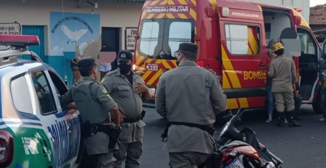 Motociclista fica ferida após acidentar em cruzamento perigoso de Catalão