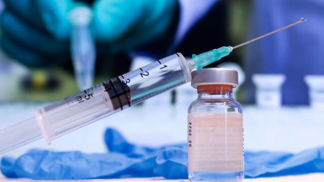 Ministério da Saúde amplia quarta dose para pessoas acima de 50 anos
