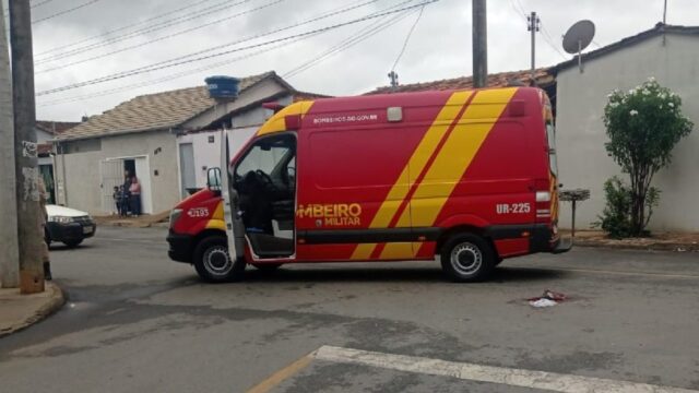 Acidente entre duas motos deixa vítimas feridas em Catalão