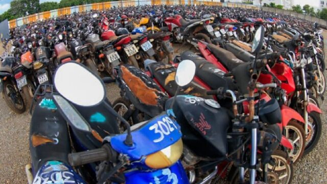 Governo de Goiás, por meio do Detran-GO, leiloará mais de 9 mil veículos em dezembro