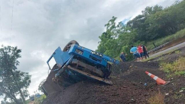 Grave acidente é registrado na BR-050, em Araguari
