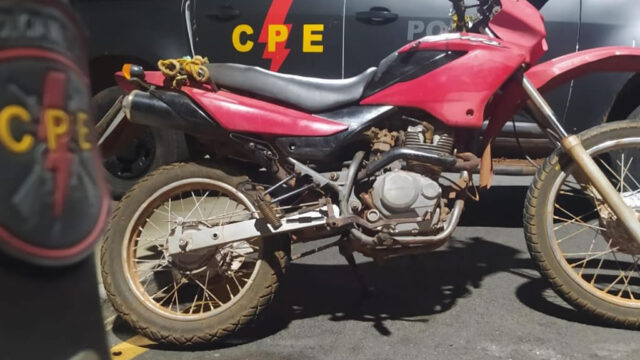 CPE realiza apreensão de suspeito de roubo de moto e recupera veículo