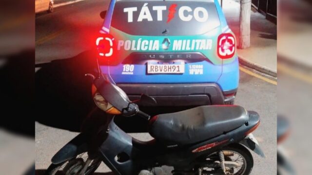 Equipe do Tático Móvel recupera moto com restrição de furto no bairro Copacabana, em Catalão