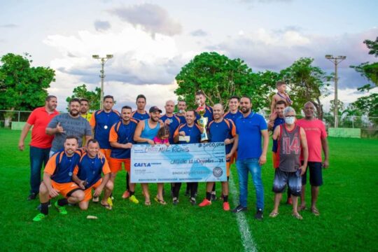 Sindicato Metabase finaliza mais um campeonato de futebol Society