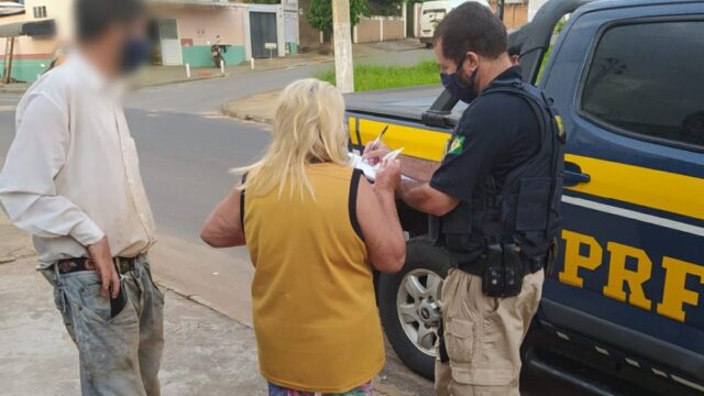 PRF promove reencontro entre mãe e filho, em Catalão