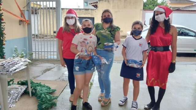 Pelo segundo ano consecutivo, FENOVA realiza Drive Thru de Natal