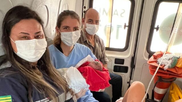 Bebê nasce dentro de ambulância do Samu em rodovia entre Ipameri e Catalão