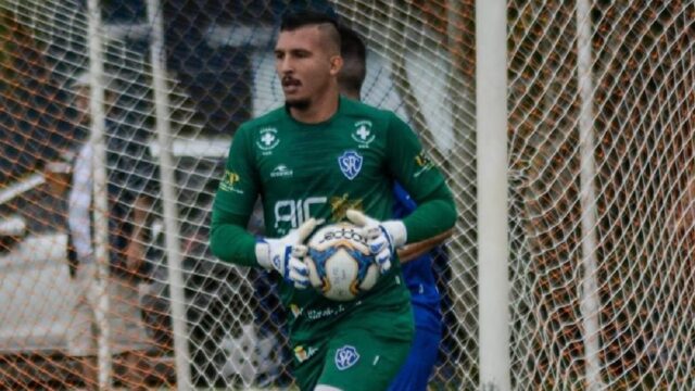 Goleiro Lucão deve se apresentar ao Crac na próxima semana