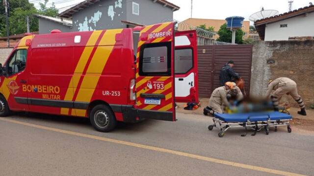 Acidente: Motociclista é arremessada em muro após passar em faixa elevada no Bairro dos Lucas em Catalão