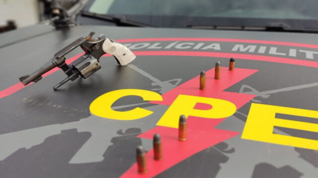 Homem é preso com armas após efetuar disparos em Orizona