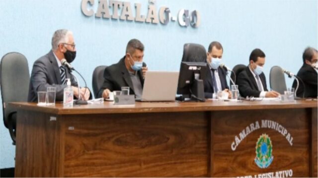 Com eleição antecipada para o biênio 2023/2024, Mesa Diretora da Câmara de Vereadores de Catalão é reeleita
