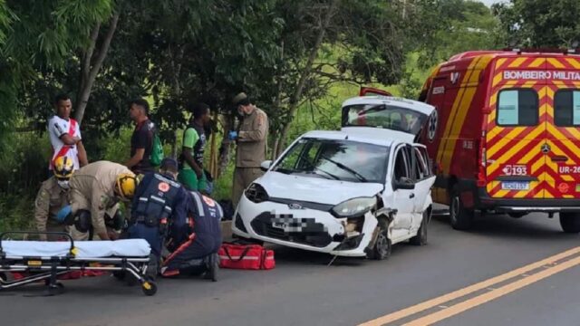 Saída de pista deixa uma pessoa ferida na GO-139, em Caldas Novas
