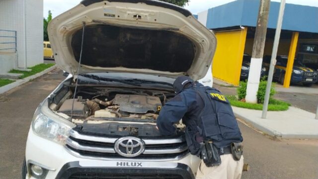 PRF prende empresário com Hilux clonada na BR 050, em Catalão-GO